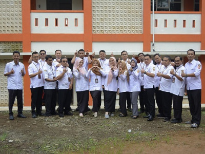 Dewan Guru